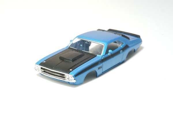 Dodge Challenger T/A 1:43 inkl. Adapter in Blau (B-Ware)